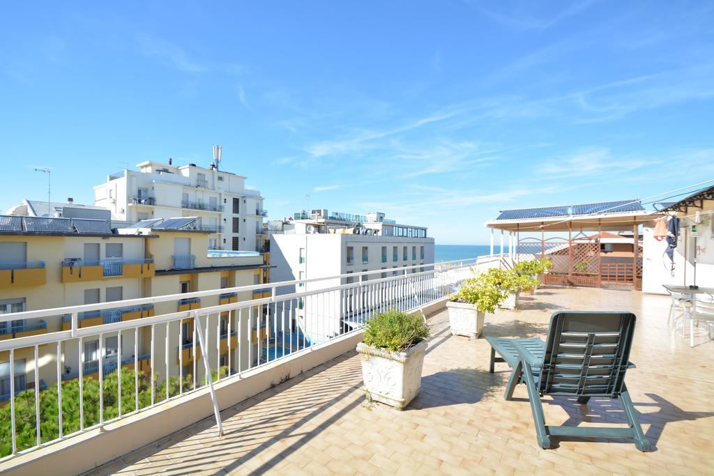 Hotel Mirabella Riccione Exterior photo
