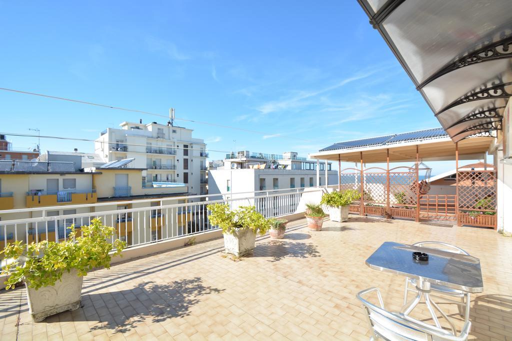 Hotel Mirabella Riccione Exterior photo